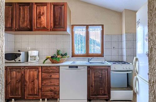 Laginji House | Vacation home Jakov by Interhome