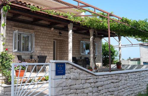 Sumartin House | Vacation home Kairos