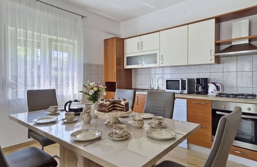 Pridraga House | Vacation home Laura by Interhome