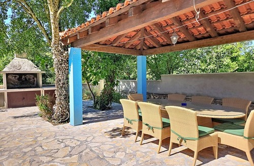 Dugopolje House | Vacation home Lino by Interhome