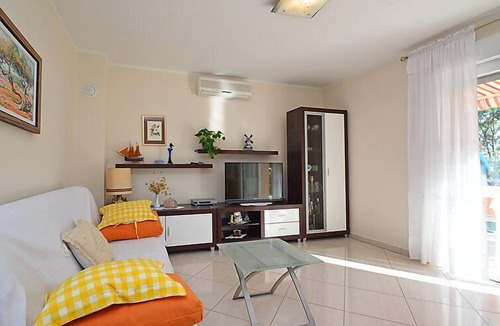 Rakalj House | Vacation home Lory by Interhome