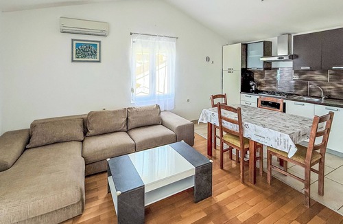 Maslenica House | Vacation home Maja by Interhome