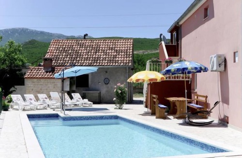 Srijane House | Vacation home Marija (OMI150) in Omis - 6 persons, 3 bedrooms