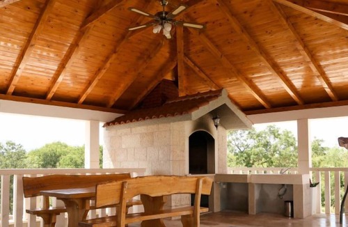 Nova Sela House | Vacation home Marko (OMI140) in Omis - 7 persons, 4 bedrooms
