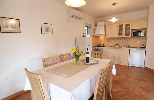 Trgetari House | Vacation home Mirela by Interhome