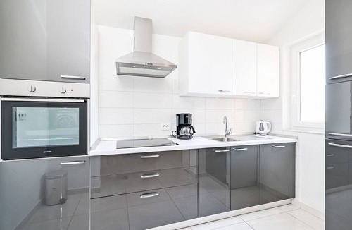 Maslenica House | Vacation home Nekić by Interhome