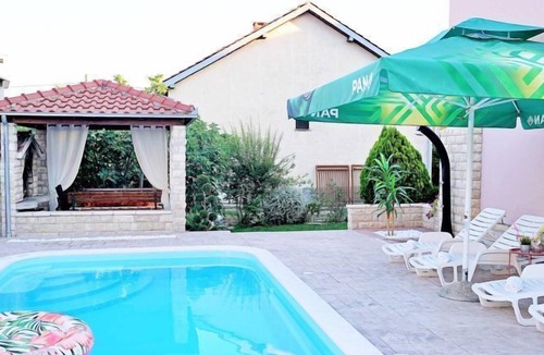 Kastel Luksic House | Vacation home TaGo in Kaštela - 8 persons, 4 bedrooms