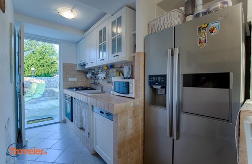 Milohnici House | Vacation home with pool, sea view, garden - TRAVELER Reiseburo Krk - ID 2184