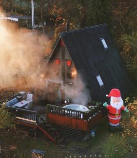 Cisnadie Ski Chalet | Valdo Cabin