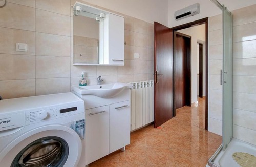 Brtonigla Apartment | Valenta