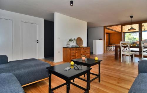 Dragove Villa | Vela Baraka by Villas Guide