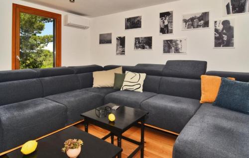 Dragove Villa | Vela Baraka by Villas Guide