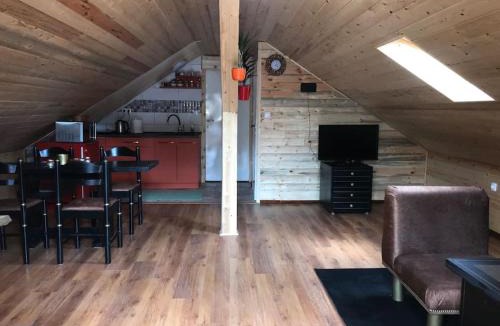 Nedelisce Apartment | Versay Apartment