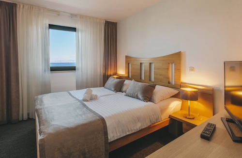 Njivice Hotel | Veya Maradiso Hotel by Aminess