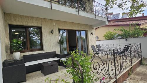 Mogosoaia Villa | Vibe House