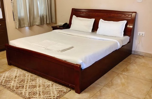 Chennai Apartment | Vibe Inn Sea Way - 6 bed with 7 bath swimming pool and beach access house