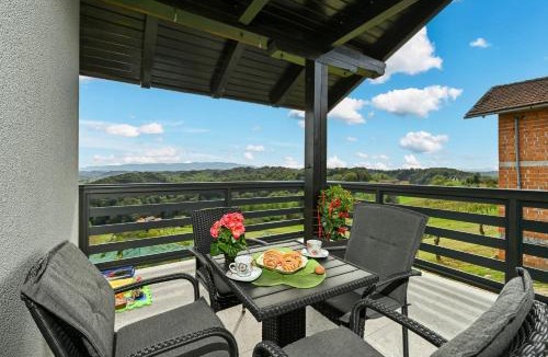 Veliko Trgovisce House | View&Wine Jacuzzi -Tuheljske toplice