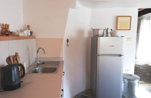 Truske House | Vila Flori Peaceful House, Natural Protected Area, 20 minutes drive to the Sea