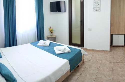 Saturn House | Vila Lorena
