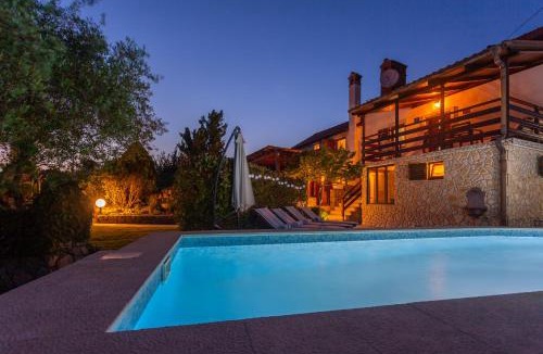 Risika House | Vila Marak