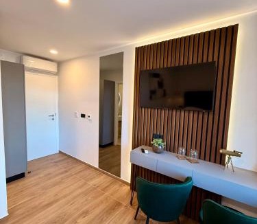 Pozega Hotel | Vila Vladorena