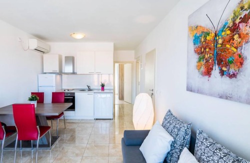 Sutivan Apartment | Villa 2 Pools by Interhome