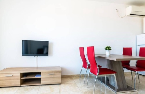 Sutivan Apartment | Villa 2 Pools by Interhome