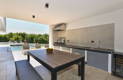 Stokovci House | Villa 2346 by Interhome