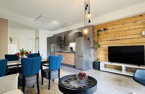 Kastel Kambelovac Villa | Villa 4 Bedrooms Private heated Pool 100m From The Sea