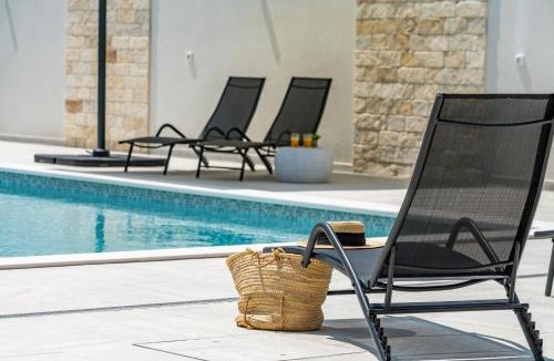 Skabrnja Villa | Villa 65 Large 55m2 Private Pool Peaceful Escape