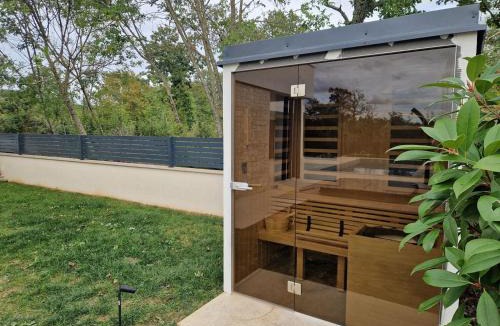 Kontesici Villa | Villa Abarica by Villsy - with heated pool, sauna, jacuzzi