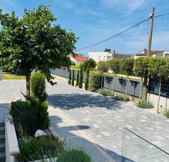 Kastel Kambelovac Villa | Villa Activitas - Professional Fitness & Pool