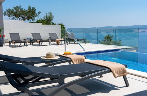 Stanici Villa | Villa Admira Maria with a heated pool and sea views