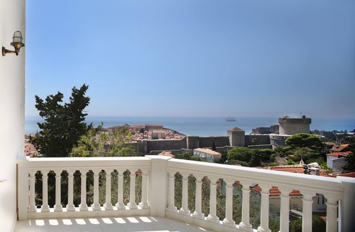 Ploce Villa | Villa Admiral Fantastic 5-bedroom villa with AC in Dubrovnik
