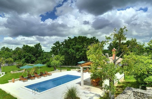 Rojnici Villa | Villa Adriano Barban by Istriaselect Villas