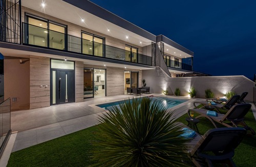 Maslenica Villa | Villa Adriatique ZadarVillas