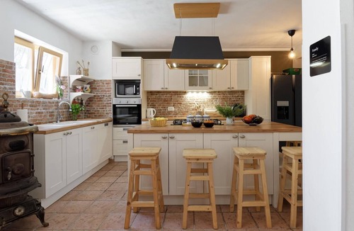 Valica Villa | Villa Al Parco - 14 Persons, 6 Bedrooms, Neighbor free, Private Pool