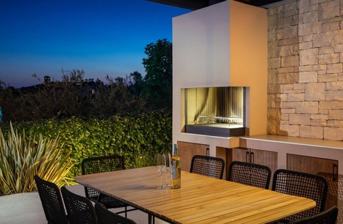 Kadumi Villa | Villa Albona by Villas Guide