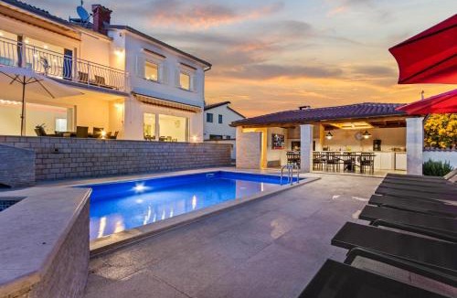 Buici Villa | Villa Anela