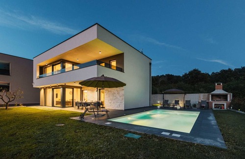 Kastelir Villa | Villa Angelina - Idyllic 4 BD villa for 8 with pool close to Porec