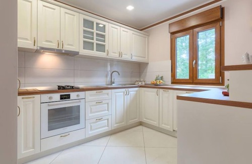 Vadediji House | Villa Aniva by Interhome
