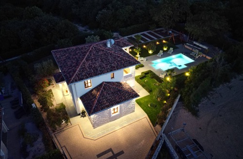 Kornic House | VILLA ANNA (5*): Stone house, heated pool, Jacuzzi, sea view, Gym, 900m from sea