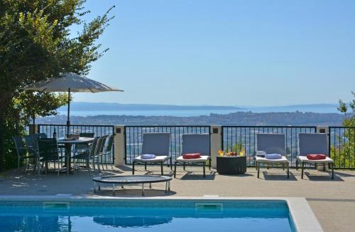 Klis House | Villa Anteana with view and pool of 60m2