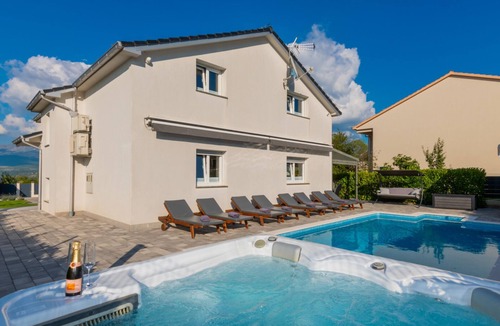 Trilj Villa | Villa Anteo-Split by Villas Guide