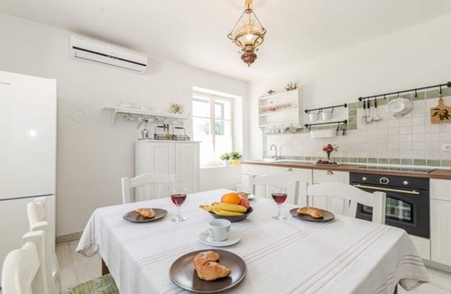 Dragove Villa | Villa Antica, rustic dalmatian house with pool