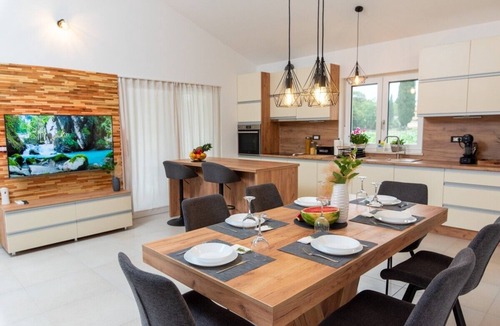 Kapelica Villa | Villa Ardanela in Kapelica - Haus für 6 Personen