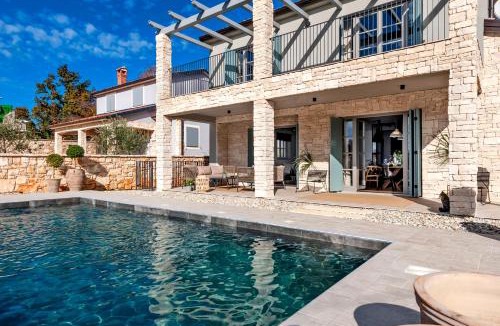 Matohanci Villa | Villa Art Renata with Pool, Hot Tub & Sauna
