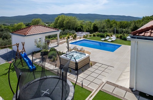 Velim Villa | Villa Atticora with Pool