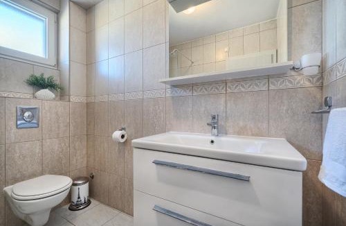 Sevid Villa | Villa Azur - Comfort, Beachfront, Pool