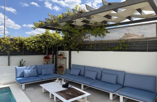 Sveti Filip i Jakov Villa | Villa Azzuro with jacuzzi and pool